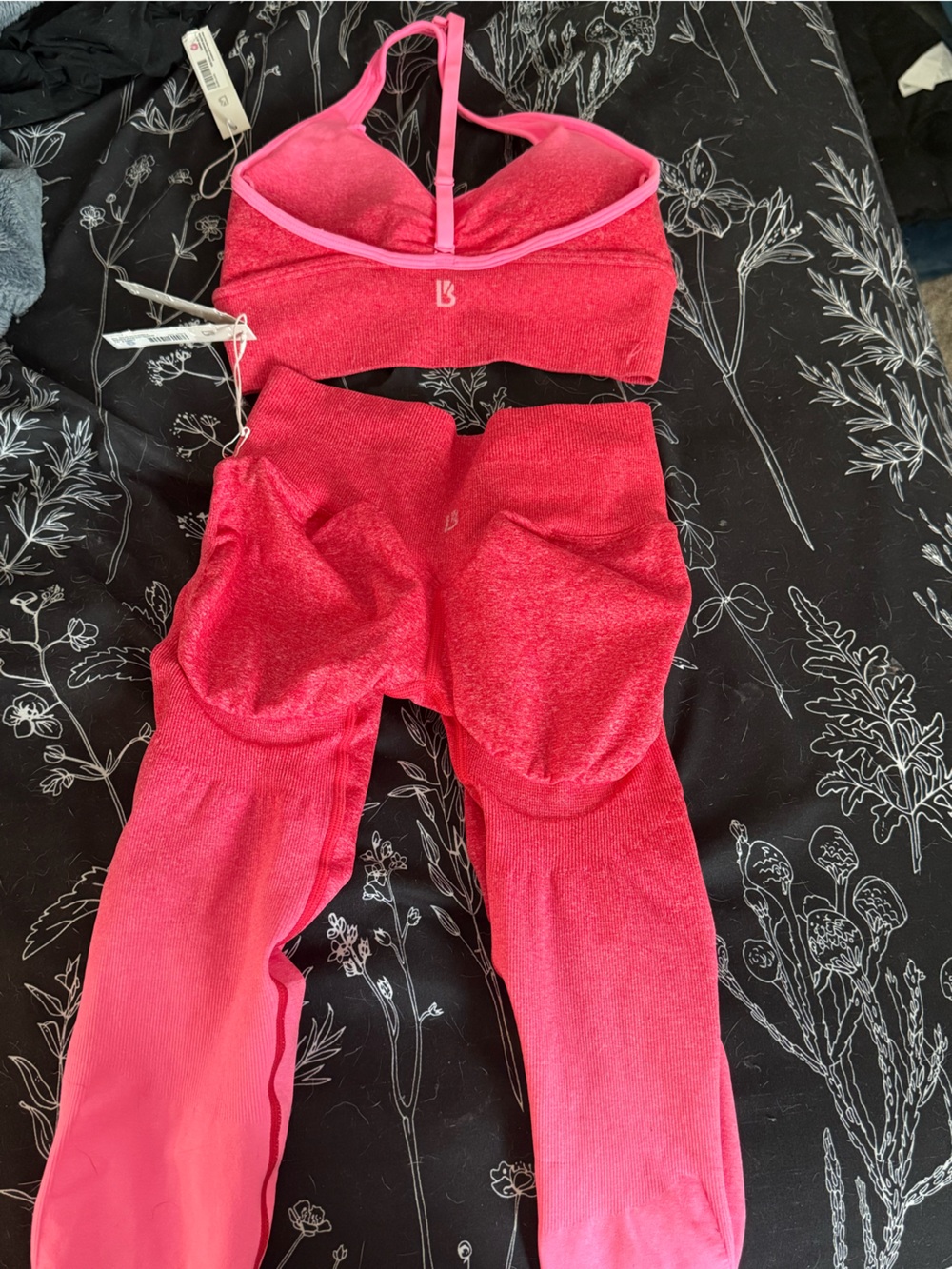 BuffBunny Bright Pink Workout Sports Bra - Picture 2 of 3